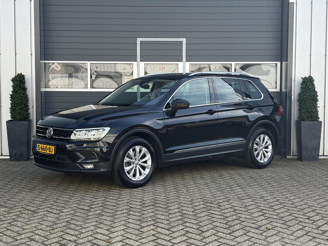 Volkswagen Tiguan ACT Highline | Alcantara | Keyless Entry/Start | Adaptive Cruise | Elec. Achterkle