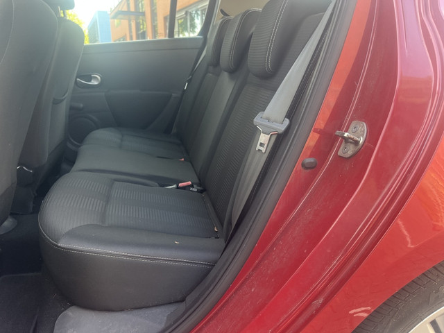 Foto 4 van Renault Clio 1.2 TCe Collection Cruise Clima Lage Km Nap