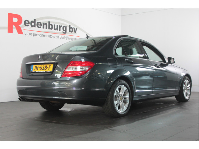 Mercedes-Benz C-Klasse 200 CGI BlueEFFICIENCY Business Class Avantgarde - Pano / Navi / BT / Elek. s