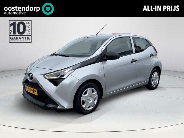 Foto 2 van Toyota Aygo 1.0 VVT-i x-fun | 5 deurs | Airconditioning | Bluetooth | Elektrische ramen voor | Centr