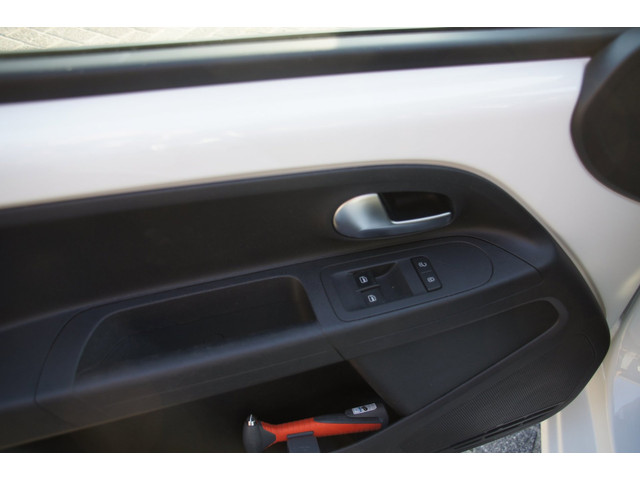 Foto 9 van Volkswagen Up! 1.0