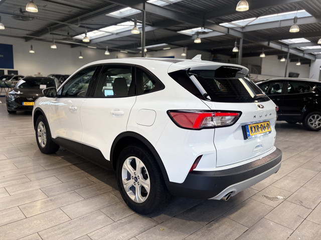 Foto 2 van Ford Kuga 2.5 PHEV Cool & Connect | Winter Pack | Navi | Clima | Cruise | 4 seiz. banden | 100% deal