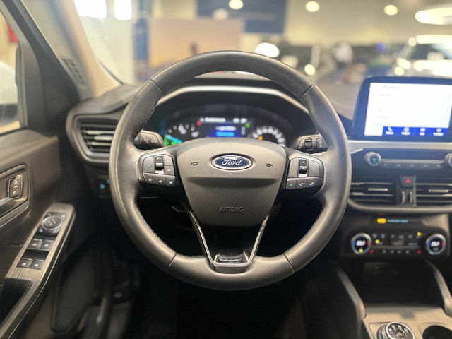 Foto 9 van Ford Kuga 2.5 PHEV Cool & Connect | Winter Pack | Navi | Clima | Cruise | 4 seiz. banden | 100% deal