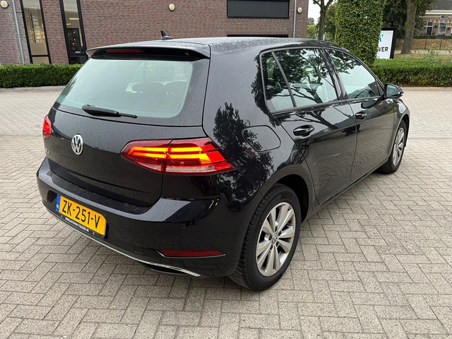 Foto 7 van Volkswagen Golf 1.0 TSI Trendline