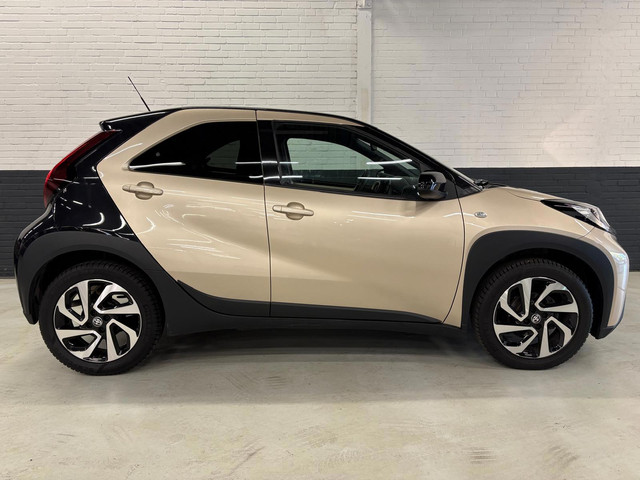 Foto 9 van Toyota Aygo X 1.0 VVT-i MT Pulse | Carplay | 17" | Camera |stoelverwarming