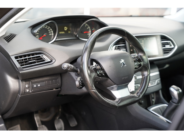 Peugeot 308 SW 1.2 PureTech Blue Lease Executive 110pk | Audio-navigatie full map | Cruise Control |