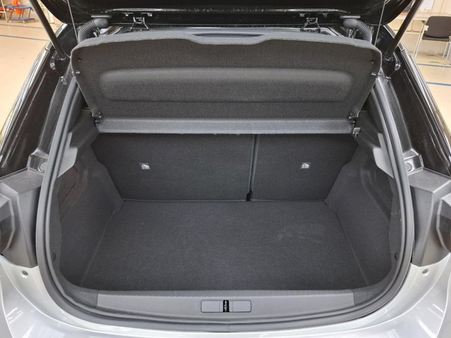 Foto 10 van Opel Corsa 1.2 Turbo Hybrid GS Automaat LED Pixel/Navi/Massage stoel/Stoelverwarming