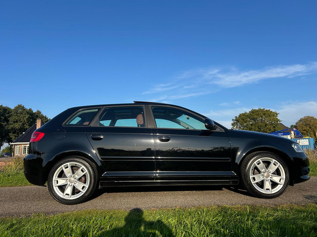 Foto 4 van Audi A3 Sportback 1.4 TFSI Attraction | Pano | Stoelverwarming | Bluetooth | Parkeersensoren