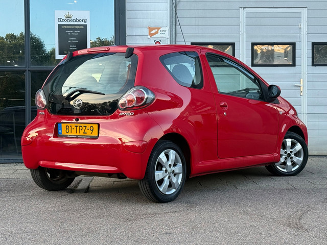 Foto 3 van Toyota Aygo 1.0 VVT-i Aspiration| AUTOMAAT| AIRCO| NAP