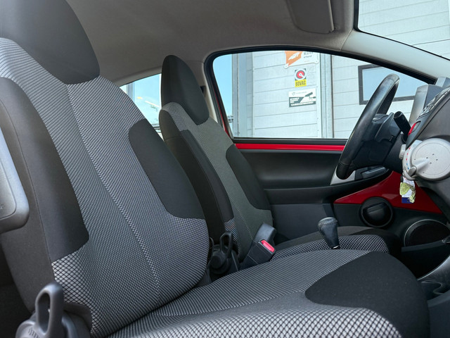 Foto 8 van Toyota Aygo 1.0 VVT-i Aspiration| AUTOMAAT| AIRCO| NAP