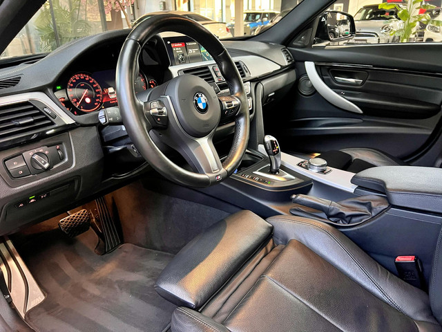 Foto 5 van BMW 3-serie Touring 318i High Executive M Sport | 19" | HUD | Panoramadak | Trekhaak | NL Geleverd
