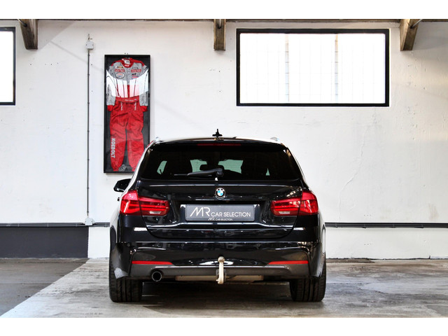 Foto 3 van BMW 3-serie Touring 318i High Executive M Sport | 19" | HUD | Panoramadak | Trekhaak | NL Geleverd