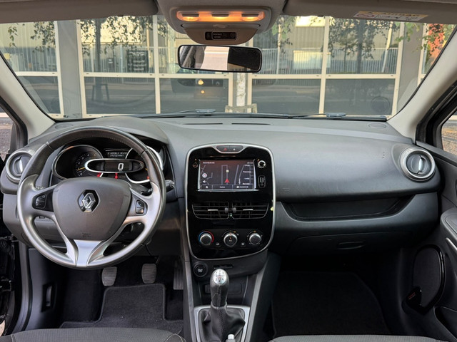 Foto 9 van Renault Clio Estate 1.5 dCi Night&Day (bj 2015)