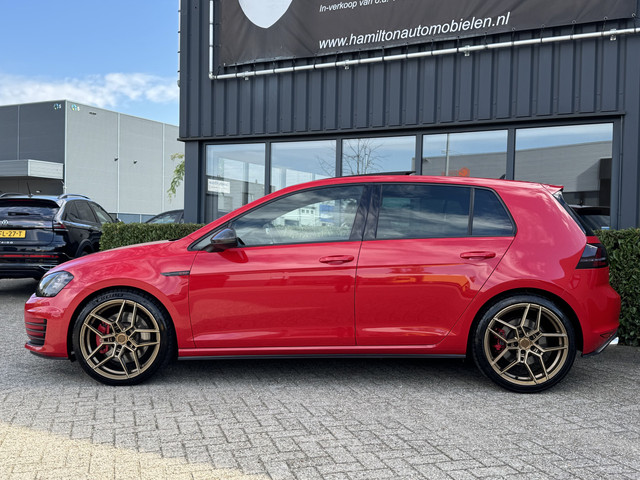 Foto 8 van Volkswagen Golf 7 GTI Performance 2.0 TSI 320pk DSG / Aut. Pano Leder Dynaudio Milltek Eventuri 19"