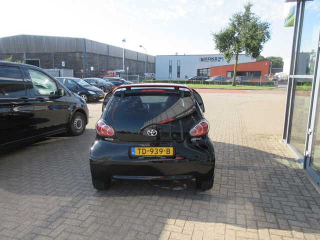 Toyota Aygo 1.0 VVT-i Dynamic Orange