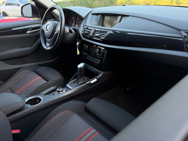 Foto 2 van BMW X1 SDrive18i AUTOMAAT NAVI/CRUISE/ISOFIX | NETTE AUTO !