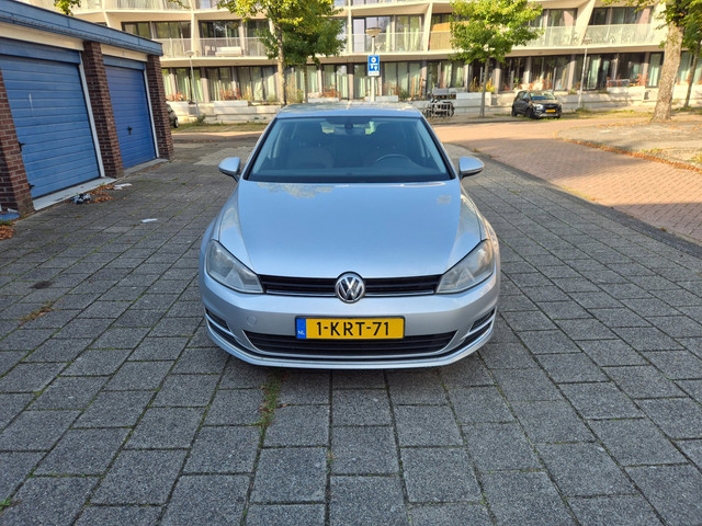 Foto 7 van Volkswagen Golf 1.2 TSI Highline AUTOMAAT