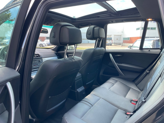 Foto 3 van BMW X3 2.5i Xdrive APK05-2027 AIRCO XENON CRUISECONTROLE PANORAMA TREKHAAK