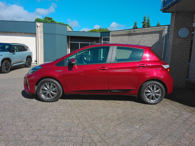 Toyota Yaris 1.5 Hybrid Executive zeer mooie auto