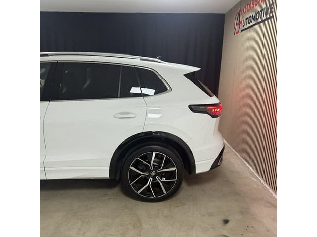 Foto 6 van Volkswagen TIGUAN 1.5 eHybrid R-Line Edition 360/H&k/Pano