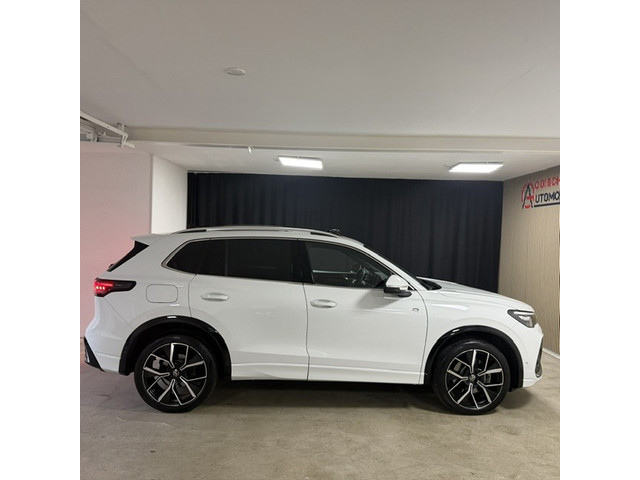 Foto 2 van Volkswagen TIGUAN 1.5 eHybrid R-Line Edition 360/H&k/Pano