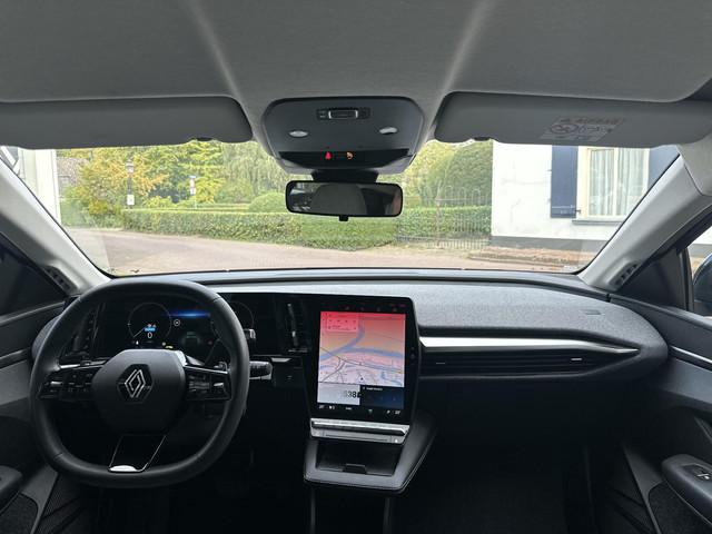 Foto 7 van Renault Megane E-Tech EV60 Optimum Charge Evolution | Camera en parkeer sensoren voor & achter | War