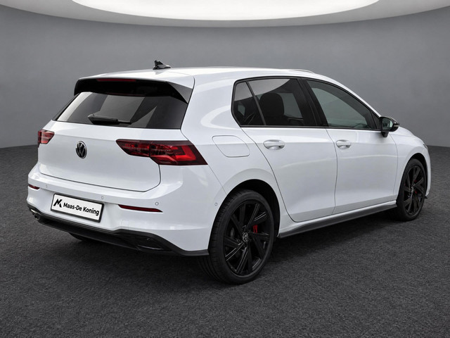 Foto 6 van Volkswagen Golf 1.4 eHybrid GTE 245pk DSG · Camera · Keyless · Inklap. Trekhaak · Matrix LED · Stuur