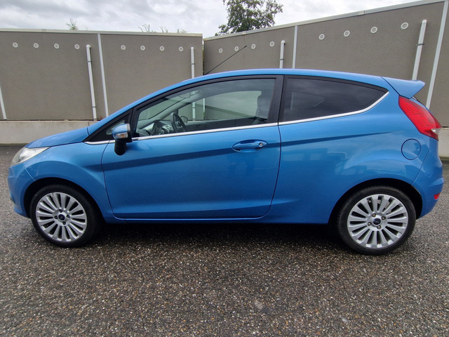 Foto 3 van Ford Fiesta 1.25 Titanium (bj 2010)