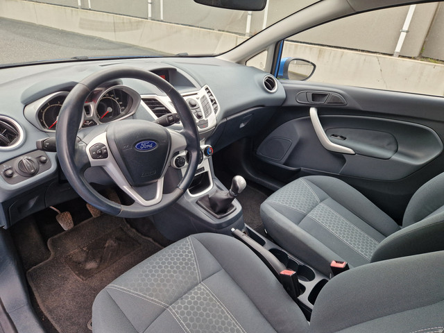 Foto 10 van Ford Fiesta 1.25 Titanium (bj 2010)