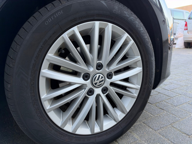 Foto 2 van Volkswagen Golf 1.2 TSI CUP |DSG|STOELVW|CRUISE|2XPDC|NWE APK & SERVICE|WEINIG KM!