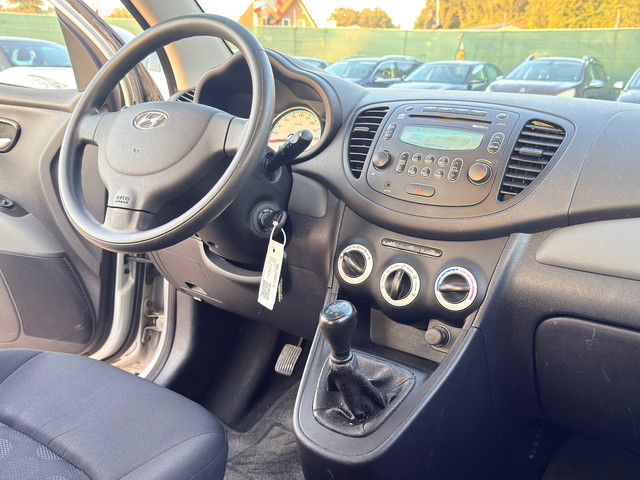 Foto 6 van Hyundai I10 1.1 Dynamic Cool/ ZEER NETJES