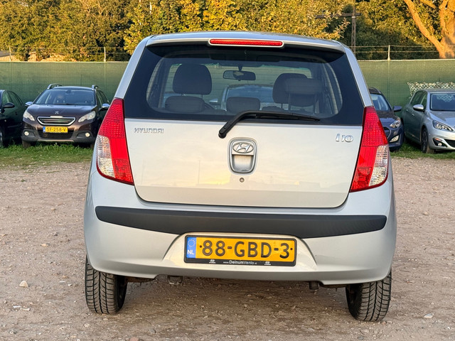 Foto 2 van Hyundai I10 1.1 Dynamic Cool/ ZEER NETJES