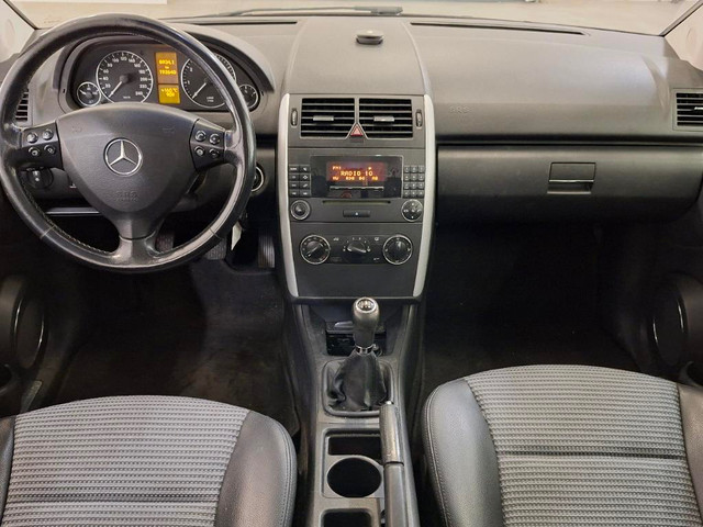 Foto 8 van Mercedes-Benz A-klasse 170 Avantgarde/ ZEER NETJES