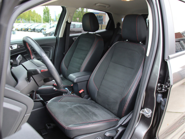 Foto 10 van Ford EcoSport 1.0 EB ST-Line X Camera-Carplay, NL, B&O, Trekhaak, Stoel-Stuur VW Aanbieding!