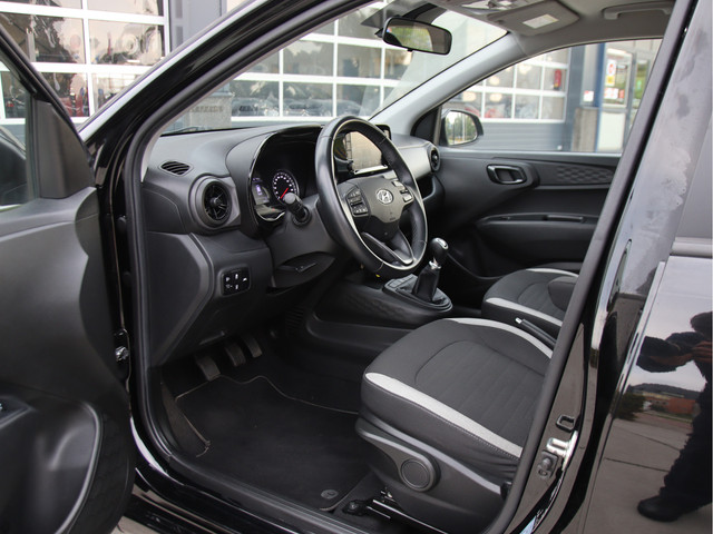 Foto 3 van Hyundai i10 1.0 Premium Carplay, DAB+, Cruise, Airco Aanbieding!