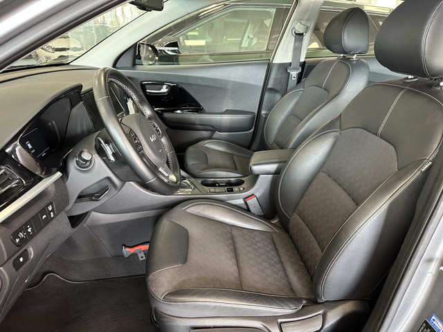 Foto 3 van Kia Niro 1.6 GDi Hybrid DynamicLine
