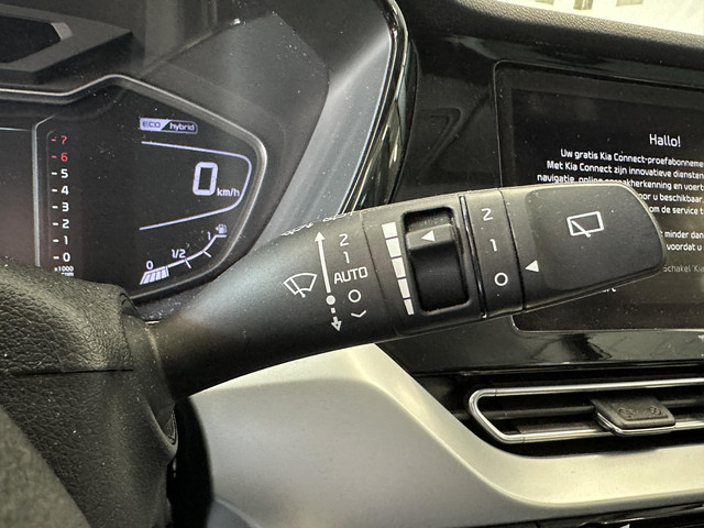 Foto 10 van Kia Niro 1.6 GDi Hybrid DynamicLine