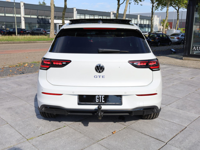 Foto 5 van Volkswagen Golf GTE 1.5 eHybrid 272PK | Panodak | Leer |19"Inch | Black Style | Garantie 2031 | Head