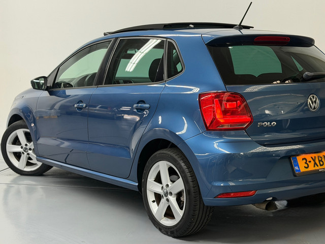Foto 2 van Volkswagen Polo 1.2 TSI Highline DSG PANO Stoelverwarming Cruise ClimaatControl