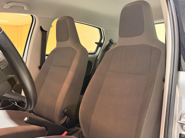 Foto 4 van Volkswagen Up! 1.0 cross up! BlueMotion