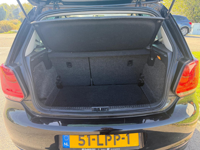 Foto 2 van Volkswagen Polo 1.2 TDI BlueMotion Comfortline | 2010 | Diesel | Handgeschakeld | EXPORT/HANDEL