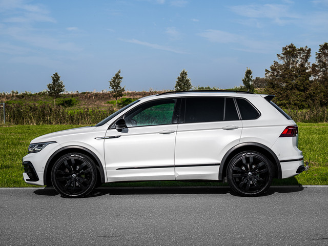 Foto 8 van Volkswagen Tiguan 1.5 TSI R-Line | IQ Lights | Trekhaak