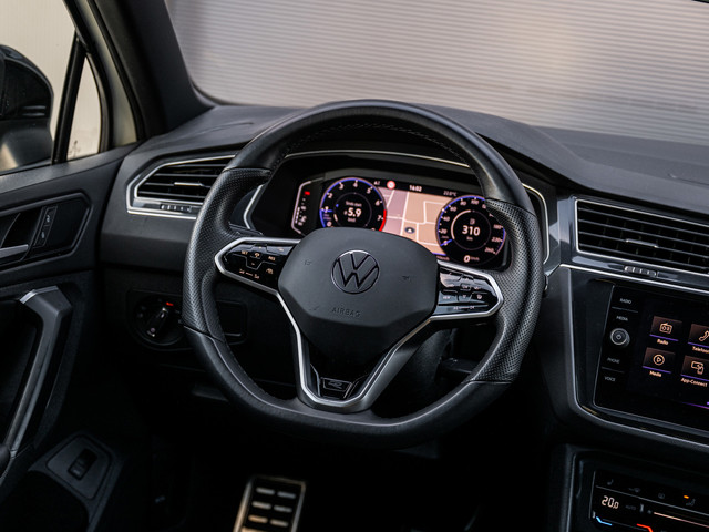 Foto 5 van Volkswagen Tiguan 1.5 TSI R-Line | IQ Lights | Trekhaak