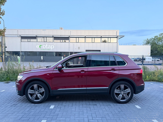 Foto 5 van Volkswagen Tiguan 1.4 TSI ACT Highline (bj 2017) DynAudio|Camera|LED|HuD