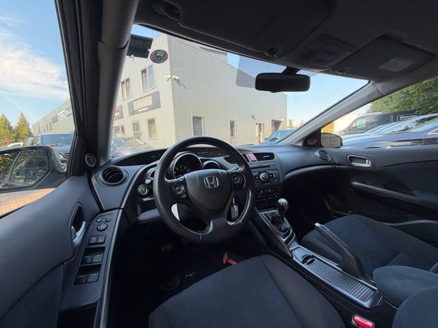Foto 7 van Honda Civic 1.4 Sport|Clima|Cruise|Camera|PDC|APK 04-2027|