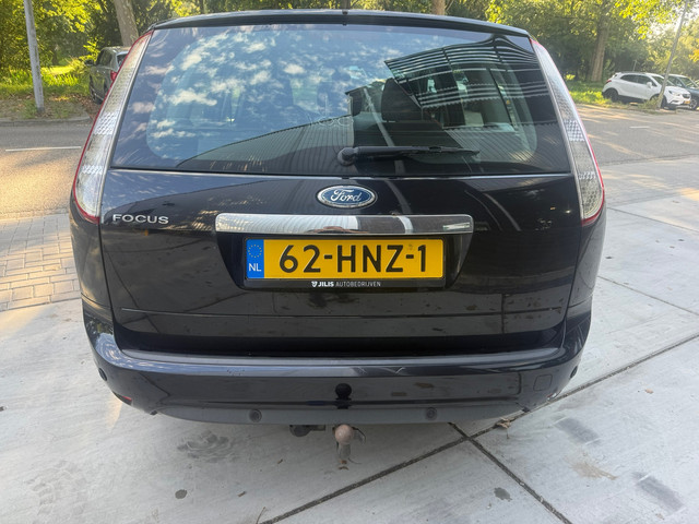 Foto 8 van Ford Focus Wagon 1.6 Titanium Navi Airco