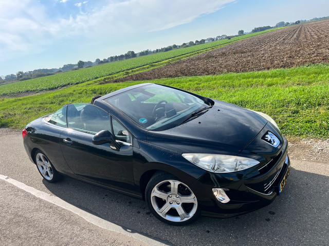 Foto 7 van Peugeot 308 CC 1.6 THP Premiere