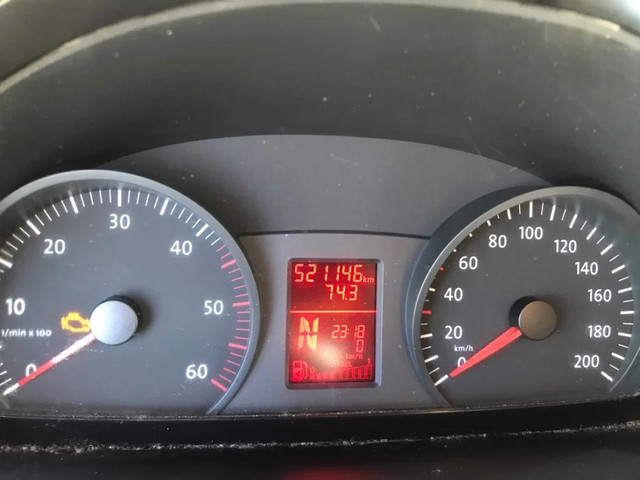Foto 2 van Volkswagen Crafter 2.5 TDi L2H2 AC Camper Versnellingsbak probleem