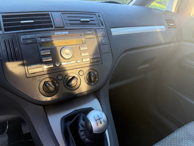 Foto 8 van Ford Focus C-Max 1.8-16V Trend / Bj: 2004 / Airco / Nieuwe apk!
