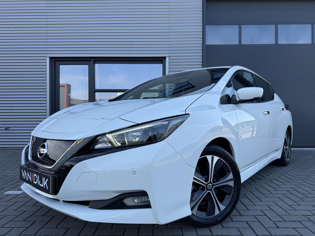 Foto 4 van Nissan LEAF N-Connecta 40 kWh ✓SOH 88.6% ✓Navigatie ✓360° Camera ✓BLIS ✓Adaptive Cruise ✓Apple Carpl
